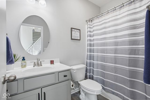 1906 Doncaster Drive, Avon, IN 46123