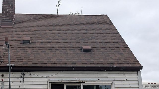 26828 Waldorf Street, Roseville, MI 48066