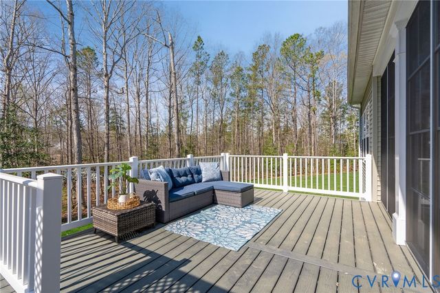 17531 Great Falls Cir, Moseley, VA 23120