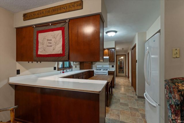51565 Maplewood Drive, Elkhart, IN 46514