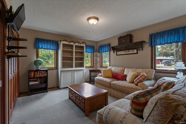 51565 Maplewood Drive, Elkhart, IN 46514