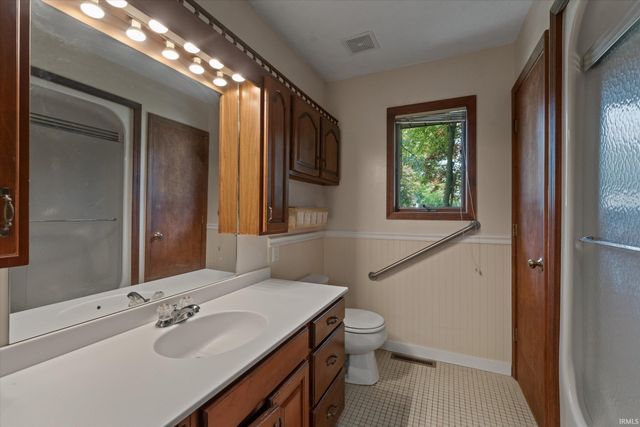 51565 Maplewood Drive, Elkhart, IN 46514