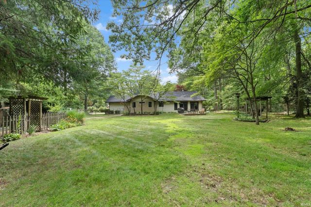 51565 Maplewood Drive, Elkhart, IN 46514