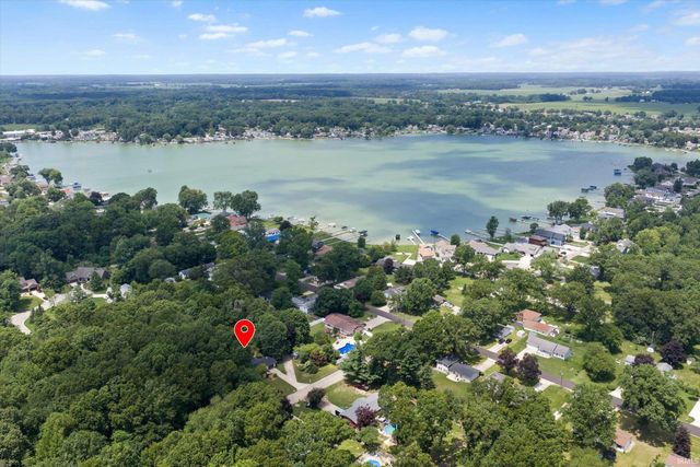 51565 Maplewood Drive, Elkhart, IN 46514