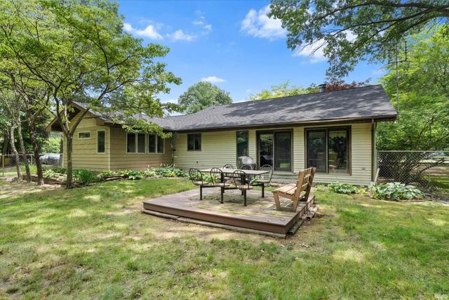 51565 Maplewood Drive, Elkhart, IN 46514