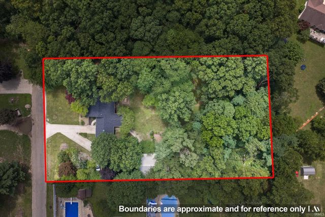 51565 Maplewood Drive, Elkhart, IN 46514