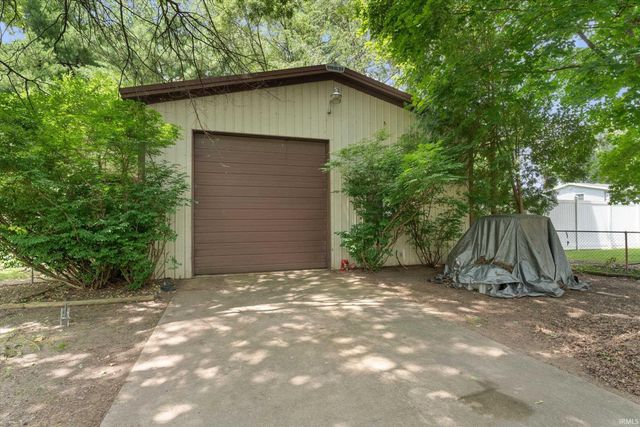 51565 Maplewood Drive, Elkhart, IN 46514