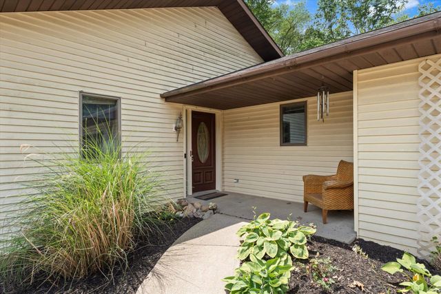 51565 Maplewood Drive, Elkhart, IN 46514