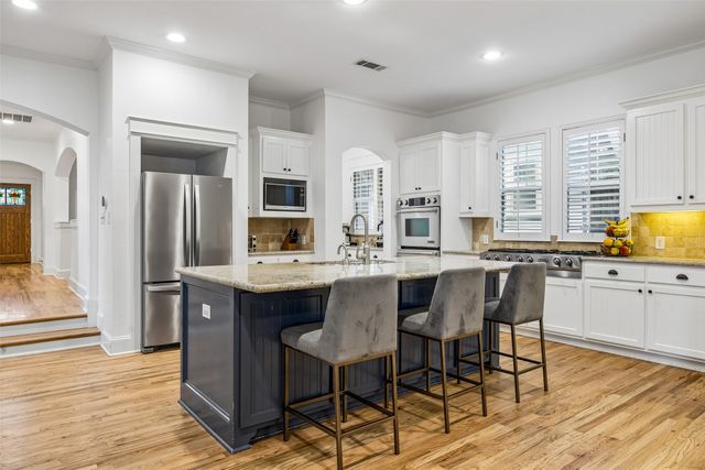5914 Velasco Avenue, Dallas, TX 75206