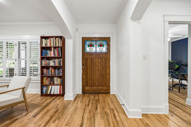 5914 Velasco Avenue, Dallas, TX 75206