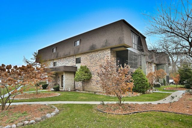 9176 South Road 1B, Palos Hills, IL 60465