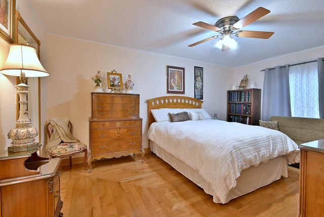 9176 South Road 1B, Palos Hills, IL 60465