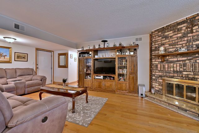 9176 South Road 1B, Palos Hills, IL 60465