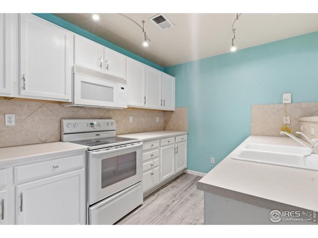 1404 Whitehall Dr 17-C, Longmont, CO 80504