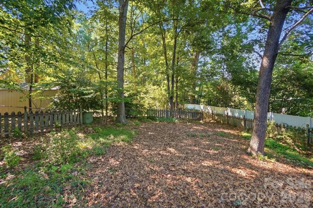 1506 Village Court, Gastonia, NC 28054