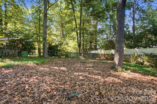 1506 Village Court, Gastonia, NC 28054