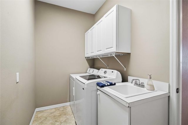 7407 SEA ISLAND LANE, Bradenton, FL 34201