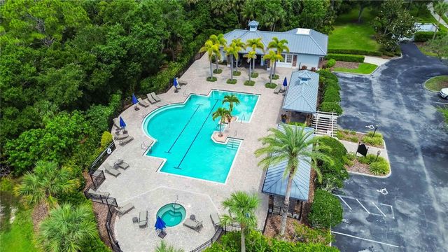 7407 SEA ISLAND LANE, Bradenton, FL 34201