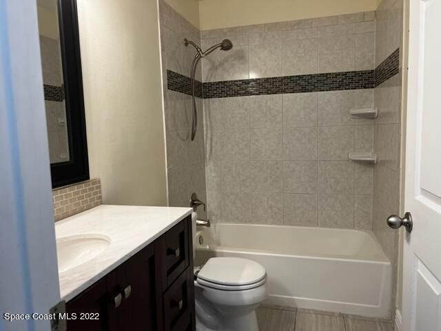 4077 Four Lakes Drive, Melbourne, FL 32940
