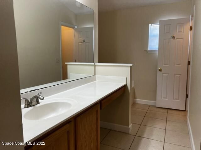 4077 Four Lakes Drive, Melbourne, FL 32940