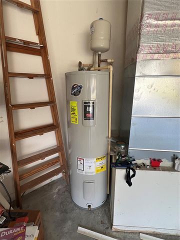 387 TAVERNIER CIRCLE, Oldsmar, FL 34677