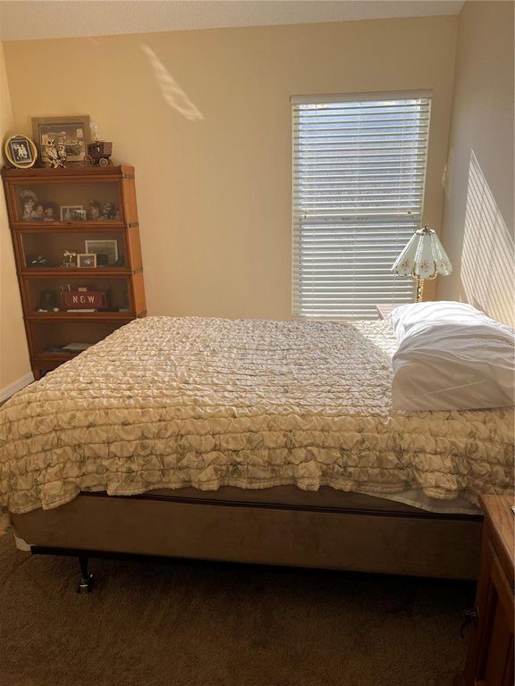 Image 32 of property listing at 387 TAVERNIER CIRCLE, Oldsmar, FL 34677