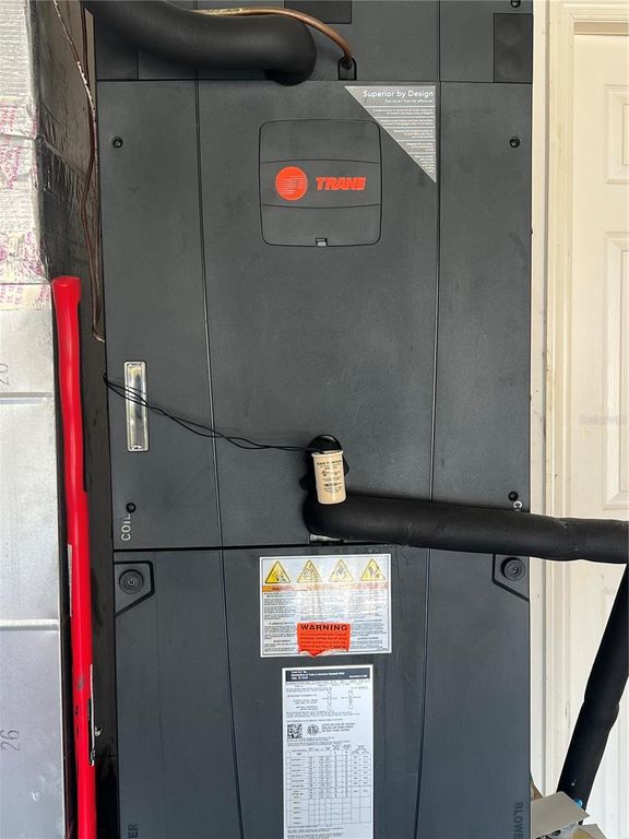 Image 44 of property listing at 387 TAVERNIER CIRCLE, Oldsmar, FL 34677