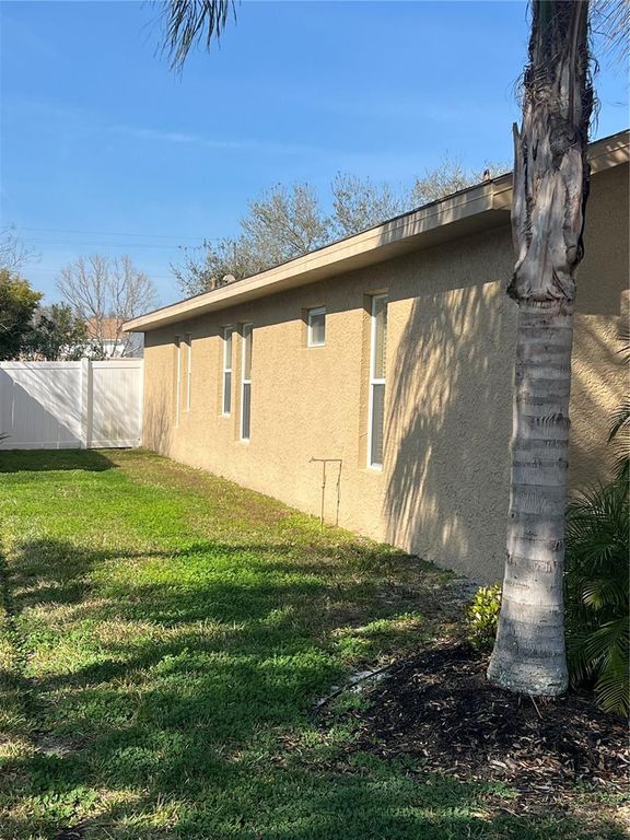 Image 48 of property listing at 387 TAVERNIER CIRCLE, Oldsmar, FL 34677