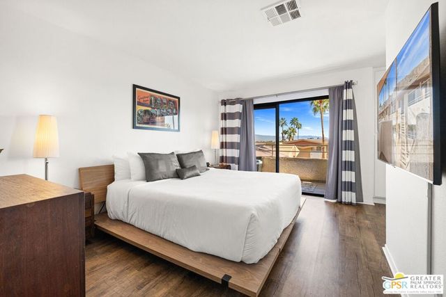 470 S Calle Encilia B15, Palm Springs, CA 92262