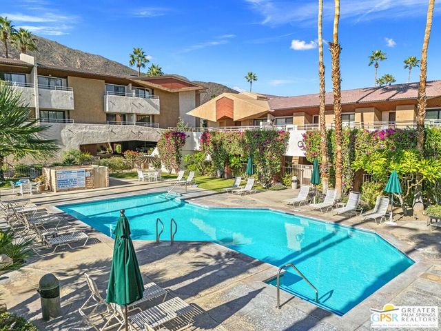 470 S Calle Encilia B15, Palm Springs, CA 92262