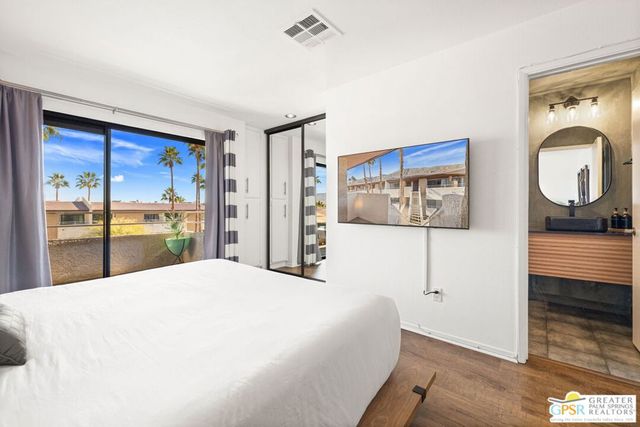 470 S Calle Encilia B15, Palm Springs, CA 92262