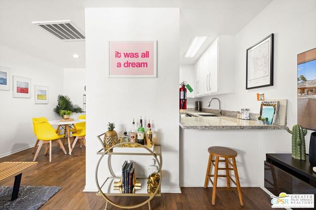 470 S Calle Encilia B15, Palm Springs, CA 92262