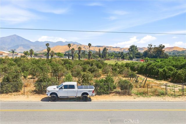 10696 Opal Ave, Redlands, CA 92374