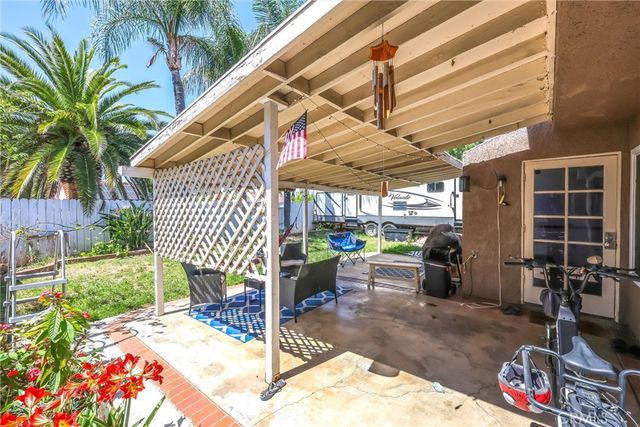 10696 Opal Ave, Redlands, CA 92374