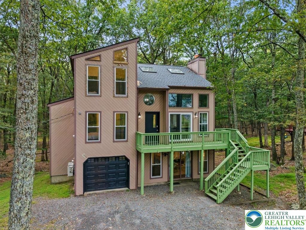 317 Robinwood Terrace, Stroud Twp, PA 18301