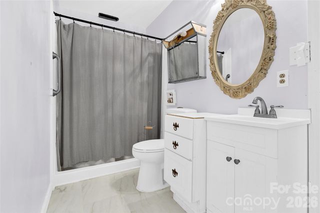 6716 Navajo Trail, Sherrills Ford, NC 28673