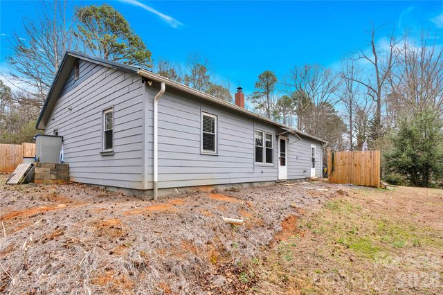 6716 Navajo Trail, Sherrills Ford, NC 28673