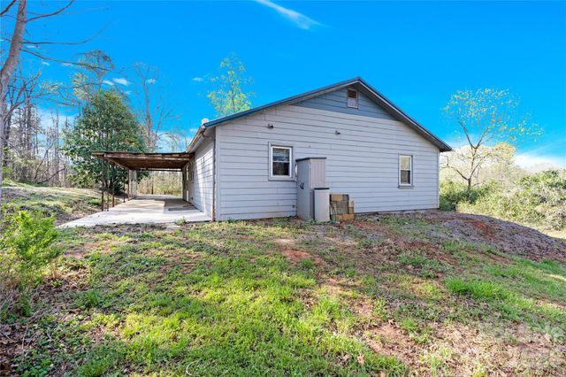 6716 Navajo Trail, Sherrills Ford, NC 28673