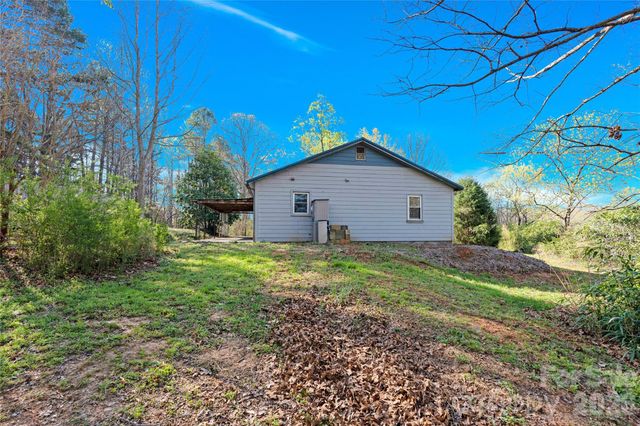 6716 Navajo Trail, Sherrills Ford, NC 28673