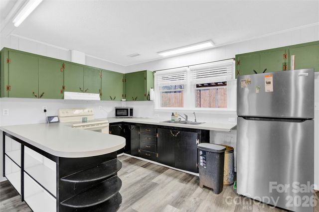 6716 Navajo Trail, Sherrills Ford, NC 28673