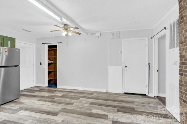 6716 Navajo Trail, Sherrills Ford, NC 28673