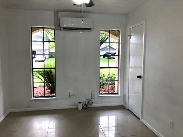 16802 Tranquil Drive, Sugar Land, TX 77498