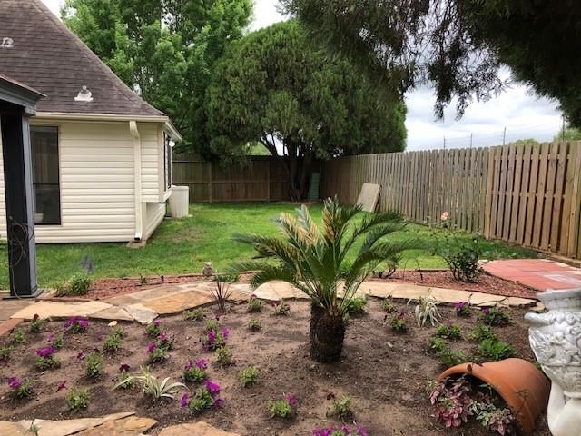 16802 Tranquil Drive, Sugar Land, TX 77498