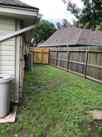 16802 Tranquil Drive, Sugar Land, TX 77498