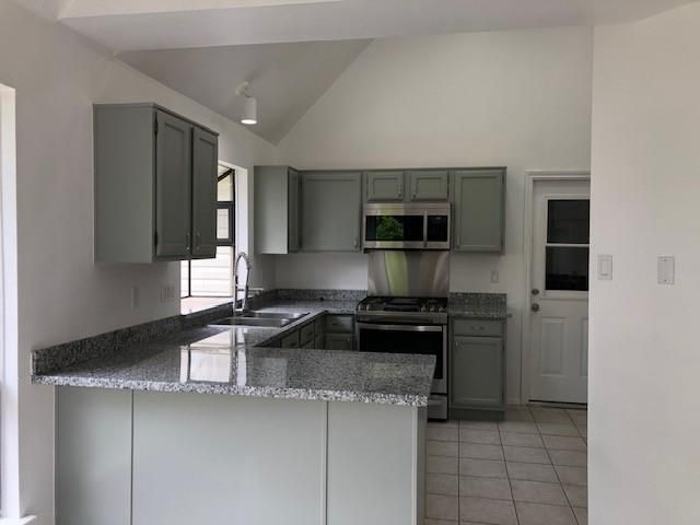 16802 Tranquil Drive, Sugar Land, TX 77498