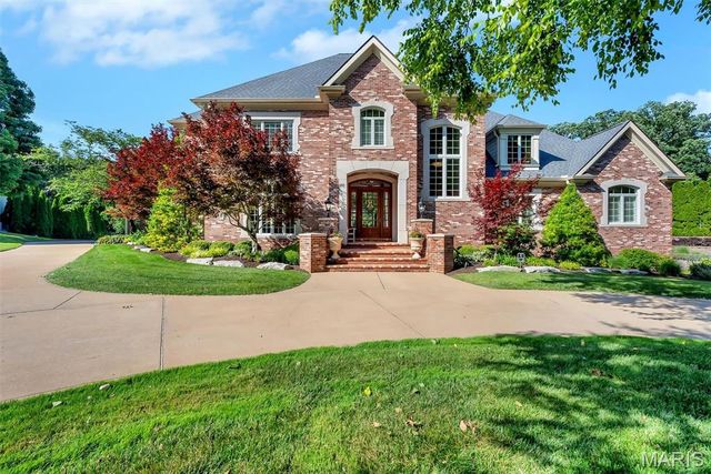 12955 Sunset Bluff Court, Sunset Hills, MO 63127