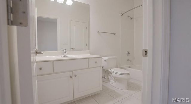 12955 Sunset Bluff Court, Sunset Hills, MO 63127