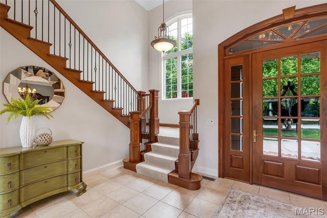 12955 Sunset Bluff Court, Sunset Hills, MO 63127