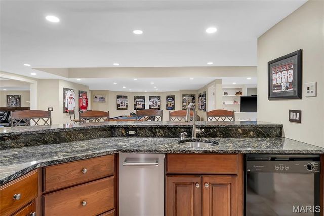 12955 Sunset Bluff Court, Sunset Hills, MO 63127