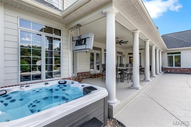 12955 Sunset Bluff Court, Sunset Hills, MO 63127